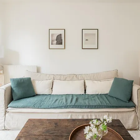 Apartment Veeve - Sweet Skies Paris